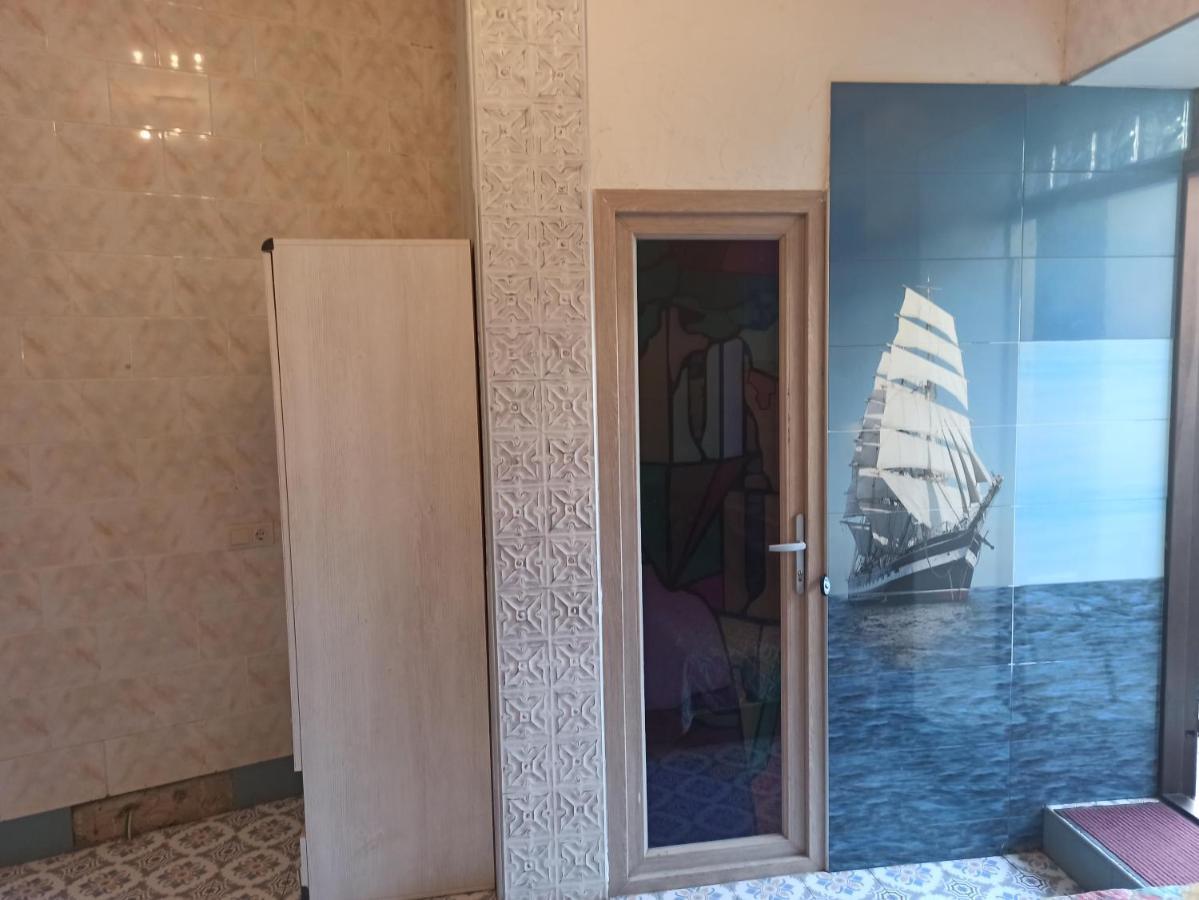 Дом У Моря С Бассейном И Сауной Odessa Exterior foto